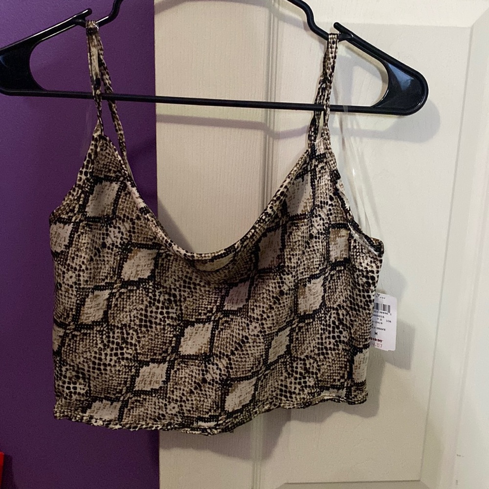 💙NWT Windsor Top